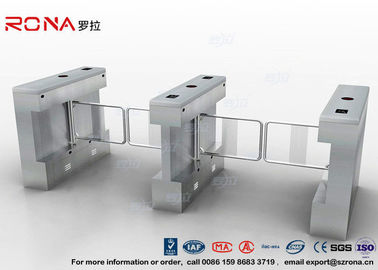 Torniquete infrarrojo peatonal automático de la seguridad del sensor del lector de tarjetas de la puerta de oscilación RFID