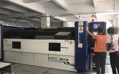 Últimos blogs de la empresa sobre Mejora de la gestión del flujo de visitantes y personal en edificios corporativos mediante puertas de acceso RFID